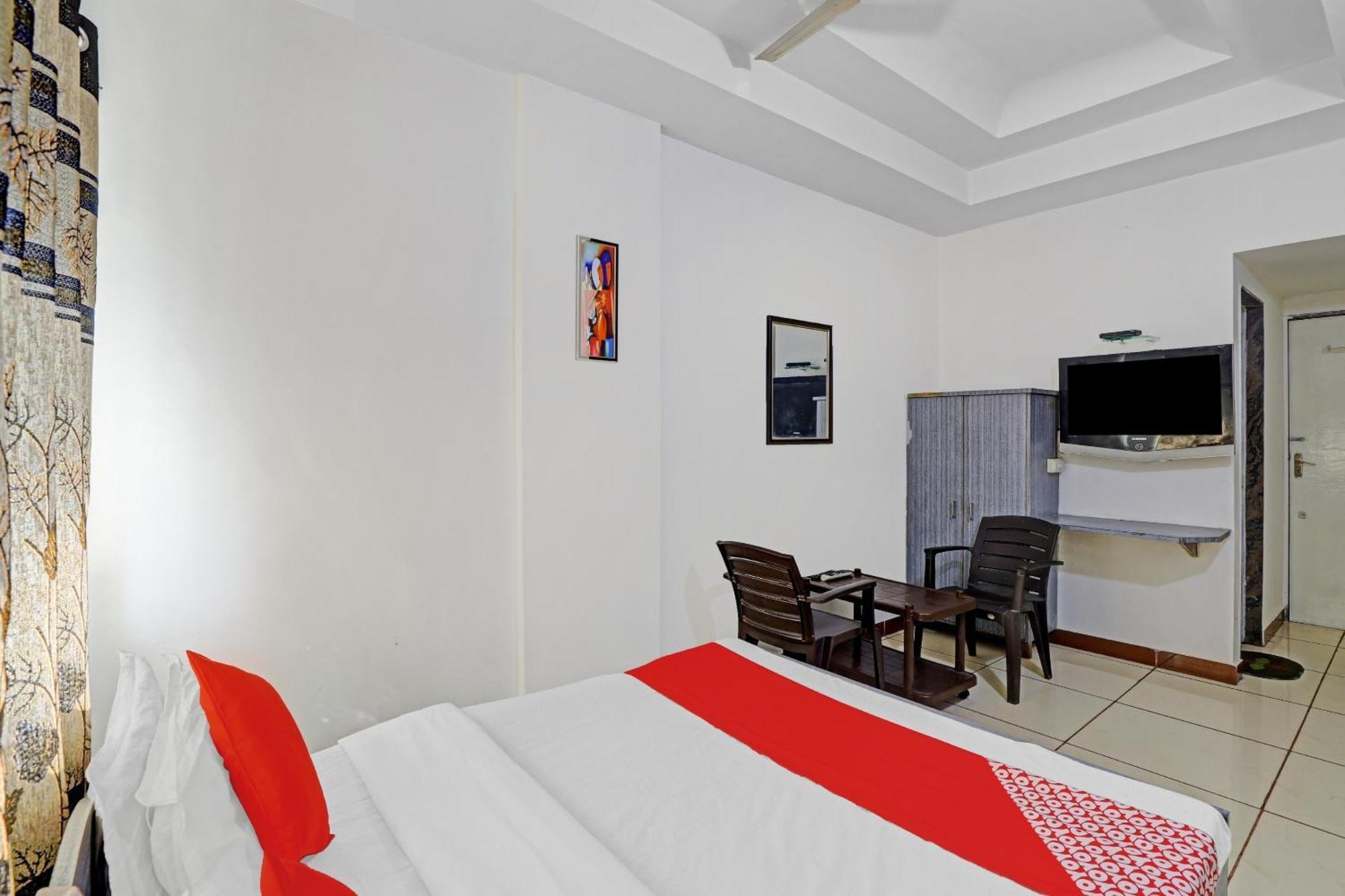 Hotel Velvet Radźkot Zewnętrze zdjęcie